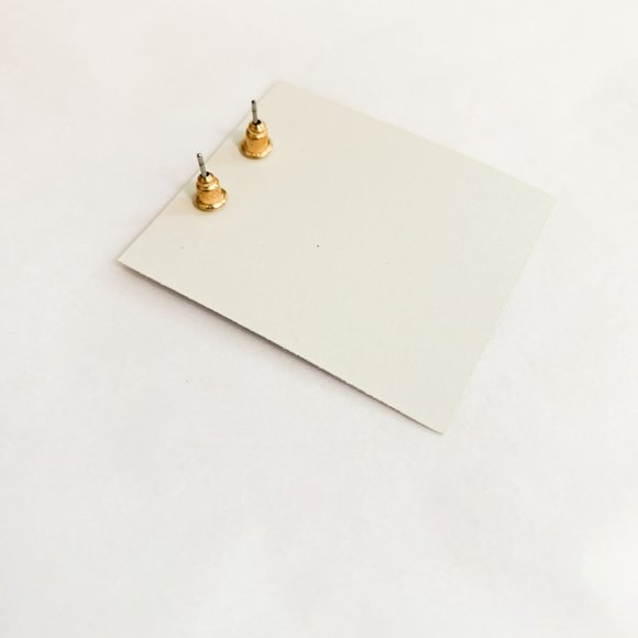 Mini gold half circle stud earrings - Picture 3 of 3